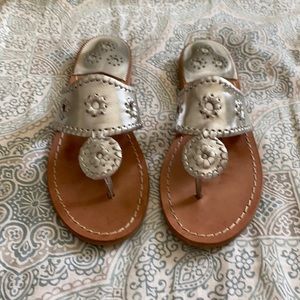 Jack Rogers Hamptons Flat- silver- size 8.5